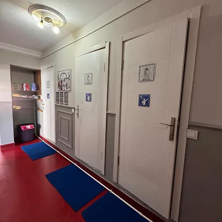 Transit Capsulehotel Istanboel