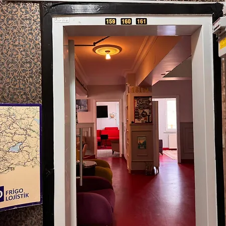 Transit Hotel kapsułowy